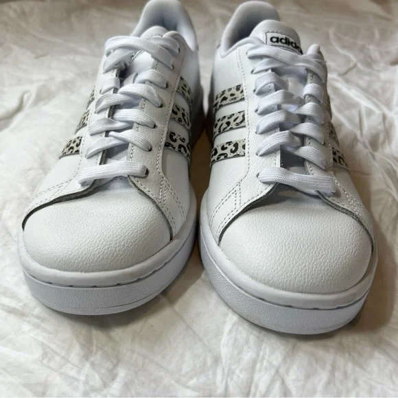 Adidas Womens Grand Court Womens Sneakers White Black Cheetah Size 8 NEW - Picture 6 of 16